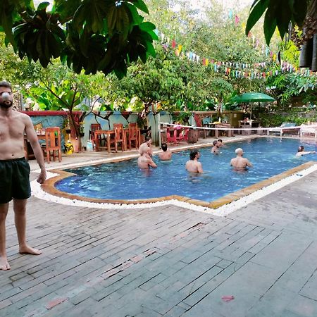 Blue Diamond Hostel Battambang Luaran gambar