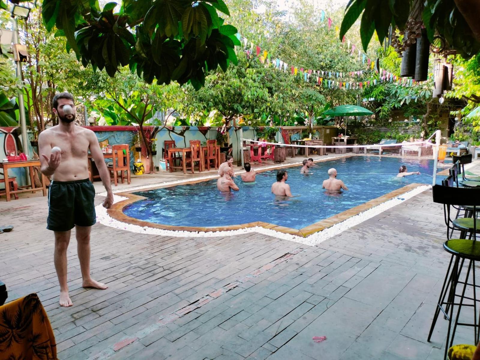 Blue Diamond Hostel Battambang Luaran gambar