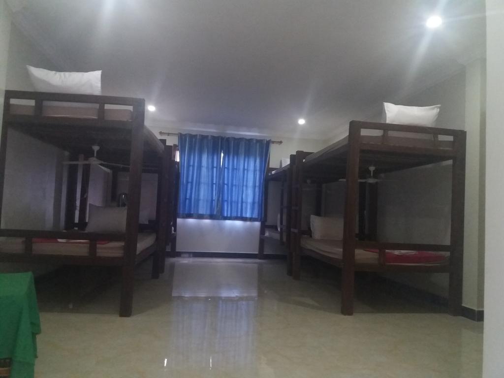 Blue Diamond Hostel Battambang Luaran gambar