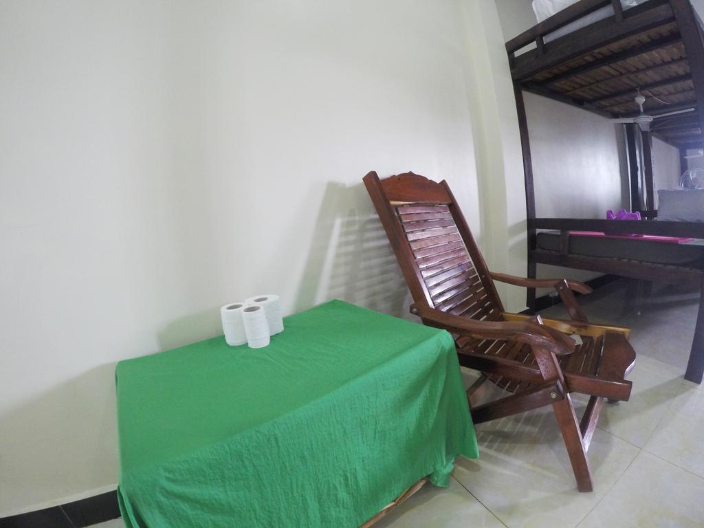 Blue Diamond Hostel Battambang Luaran gambar