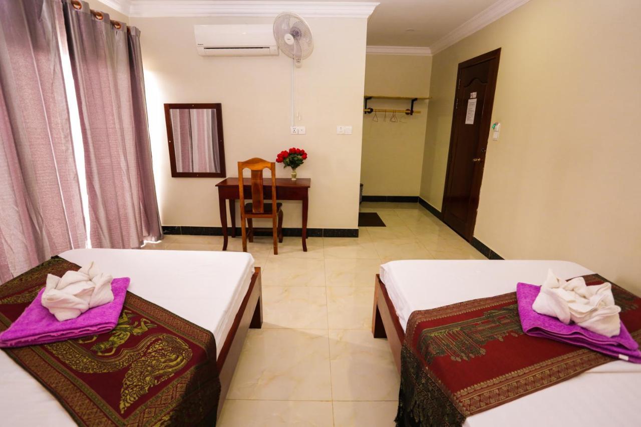Blue Diamond Hostel Battambang Luaran gambar