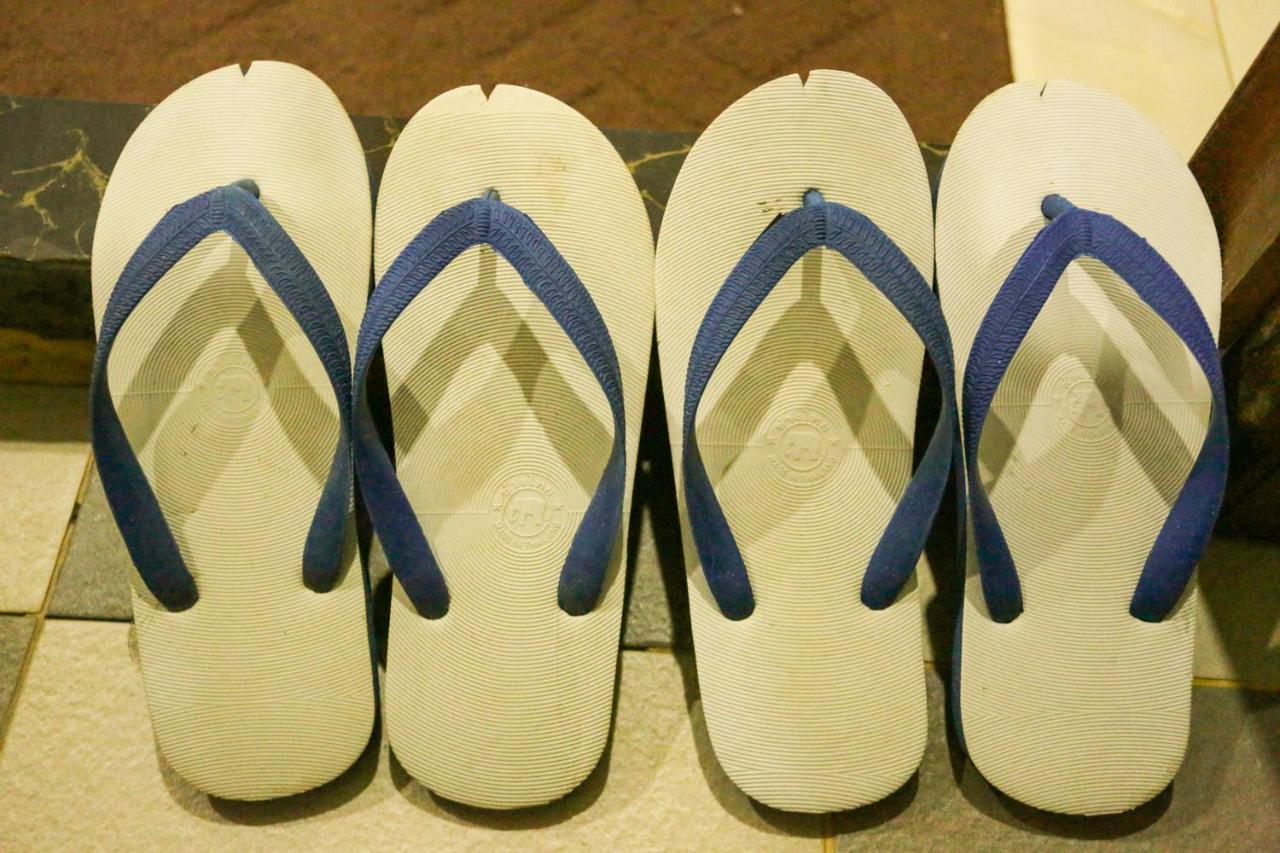 Blue Diamond Hostel Battambang Luaran gambar