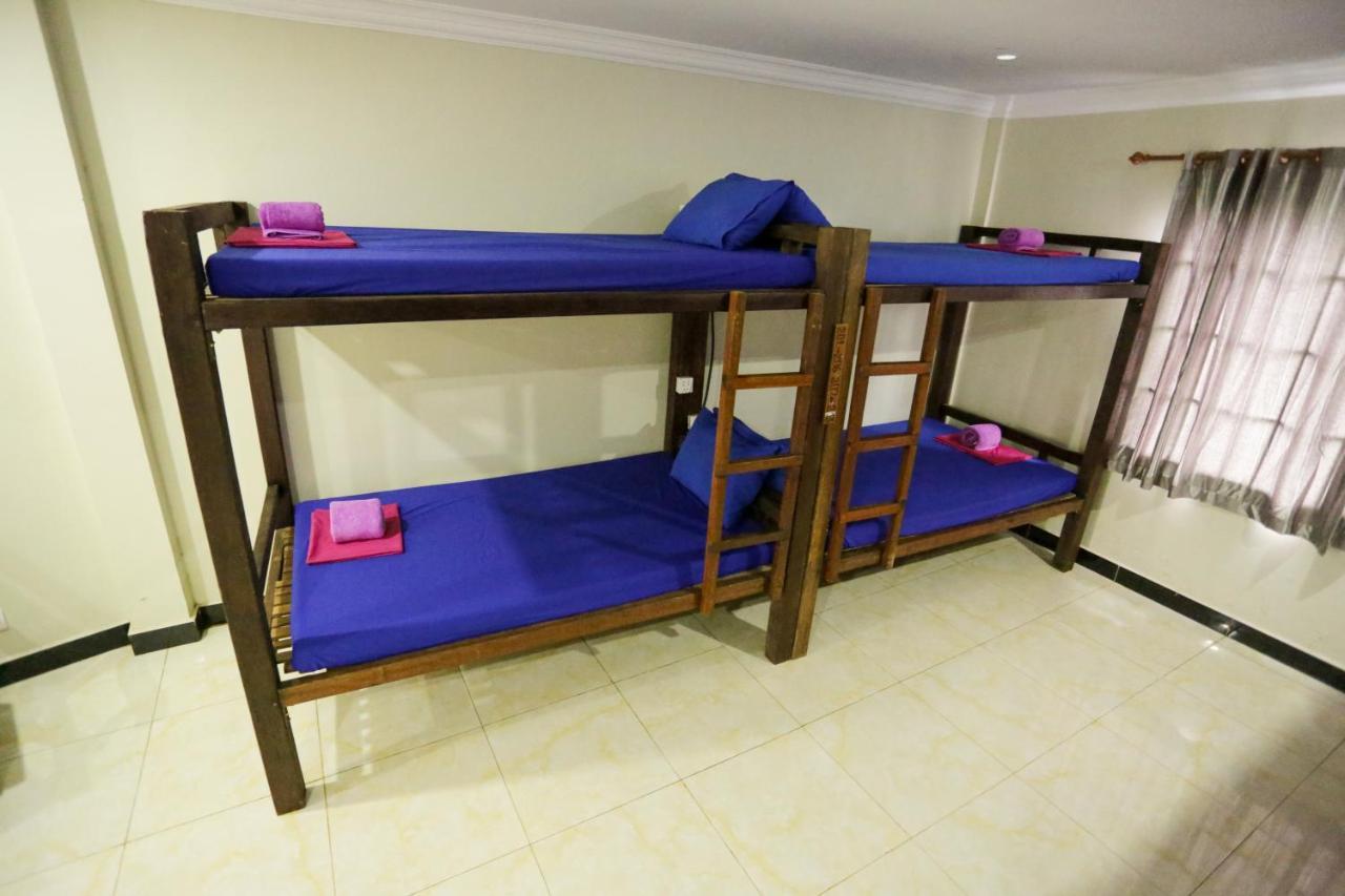 Blue Diamond Hostel Battambang Luaran gambar